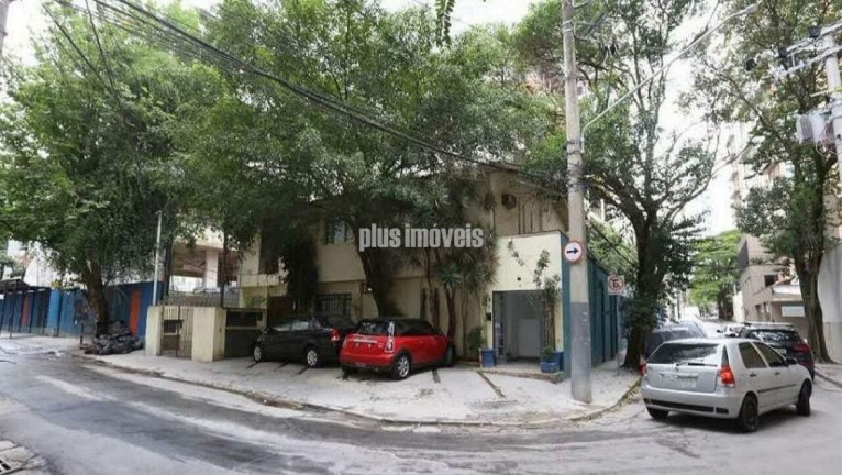 Casa com 4 Quartos para Alugar, 340 m² em Itaim Bibi - São Paulo
