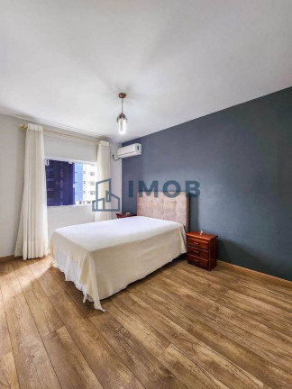 Imagem Apartamento com 3 Quartos à Venda, 243 m² em Centro - Jaraguá Do Sul