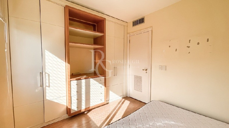 Imagem Apartamento com 3 Quartos à Venda, 159 m² em Bela Vista - Porto Alegre Imagem Apartamento com 3 Quartos à Venda, 159 m² em Bela Vista - Porto Alegre