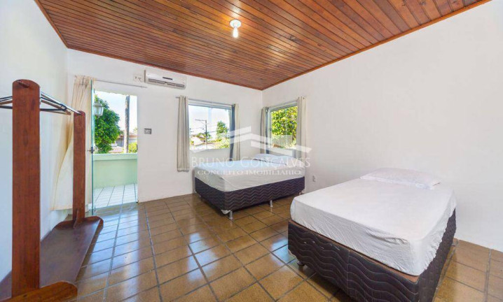 Imagem Casa com 4 Quartos à Venda, 450 m² em Porto Seguro Imagem Casa com 4 Quartos à Venda, 450 m² em Porto Seguro
