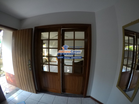 Imagem Casa com 5 Quartos à Venda, 327 m² em Centro - Balneário Piçarras Imagem Casa com 5 Quartos à Venda, 327 m² em Centro - Balneário Piçarras