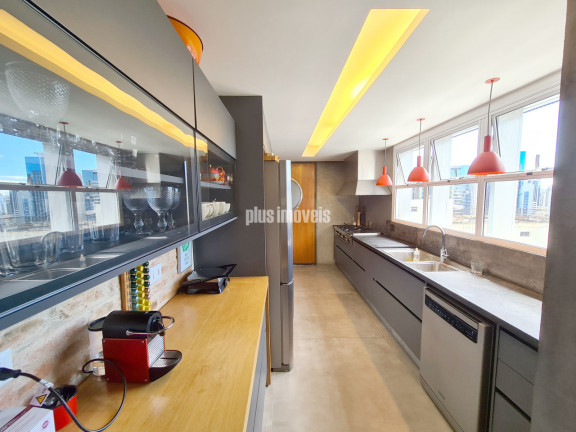 Imagem Apartamento com 3 Quartos à Venda, 270 m² em Itaim Bibi - São Paulo Imagem Apartamento com 3 Quartos à Venda, 270 m² em Itaim Bibi - São Paulo