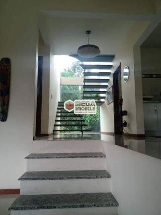 Imagem Casa com 4 Quartos à Venda, 225 m² em Trindade - Florianópolis Imagem Casa com 4 Quartos à Venda, 225 m² em Trindade - Florianópolis