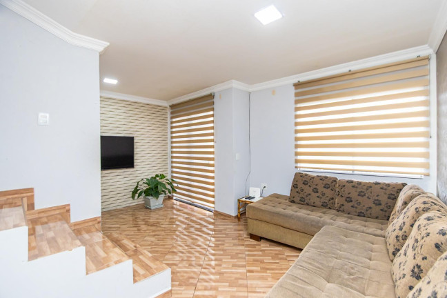 Imagem Sobrado com 3 Quartos à Venda, 240 m² em Jardim Lorenza /lamenha Grande - Almirante Tamandaré Imagem Sobrado com 3 Quartos à Venda, 240 m² em Jardim Lorenza /lamenha Grande - Almirante Tamandaré