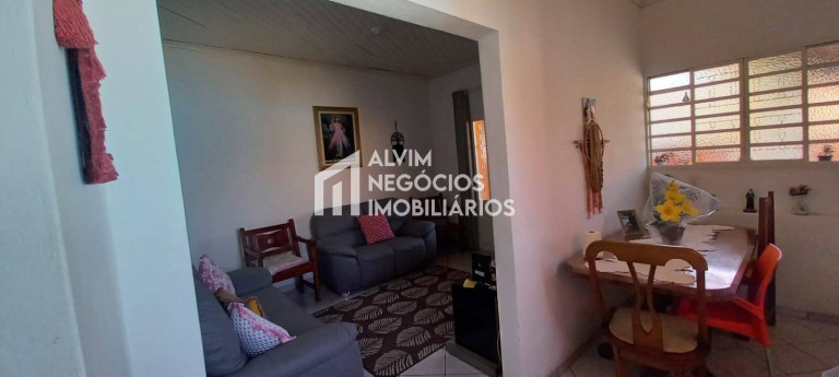 Imagem Casa com 3 Quartos à Venda, 385 m² em Alto Da Ponte - São José Dos Campos