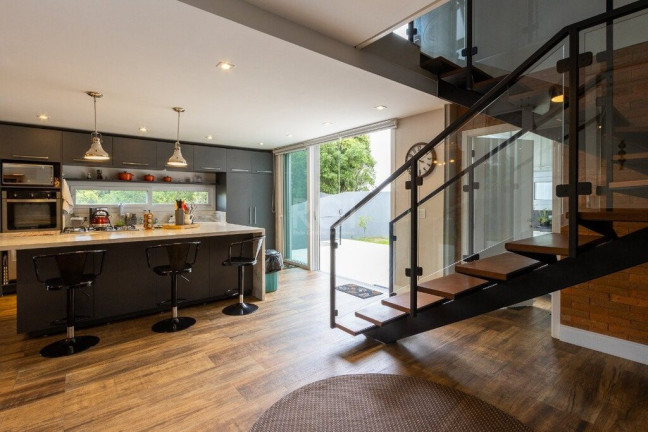 Imagem Casa com 3 Quartos à Venda, 333 m² em Teresópolis - Porto Alegre