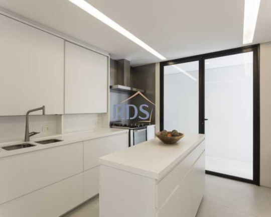 Imagem Casa com 3 Quartos à Venda, 723 m² em Jardim Paulista - São Paulo Imagem Casa com 3 Quartos à Venda, 723 m² em Jardim Paulista - São Paulo