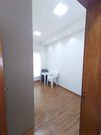 Imagem Casa com 3 Quartos à Venda, 252 m² em Jardim Paraná - Arapongas Imagem Casa com 3 Quartos à Venda, 252 m² em Jardim Paraná - Arapongas