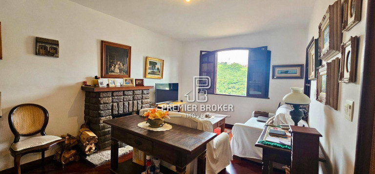 Imagem Casa com 3 Quartos à Venda, 160 m² em Parque São Luiz - Teresópolis Imagem Casa com 3 Quartos à Venda, 160 m² em Parque São Luiz - Teresópolis