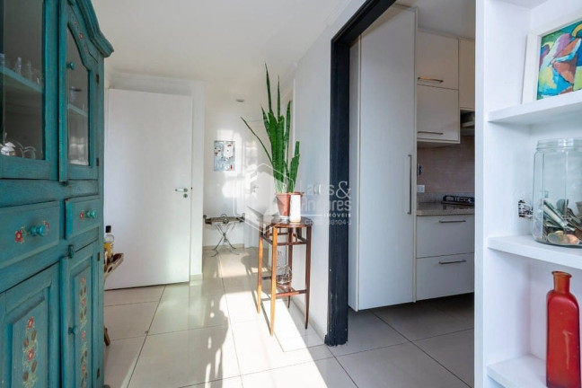 Imagem Imóvel com 3 Quartos à Venda, 184 m² em Vila Suzana - São Paulo Imagem Imóvel com 3 Quartos à Venda, 184 m² em Vila Suzana - São Paulo