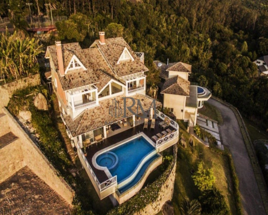 Imagem Imóvel com 9 Quartos à Venda, 757 m² em Cacupé - Florianópolis Imagem Imóvel com 9 Quartos à Venda, 757 m² em Cacupé - Florianópolis
