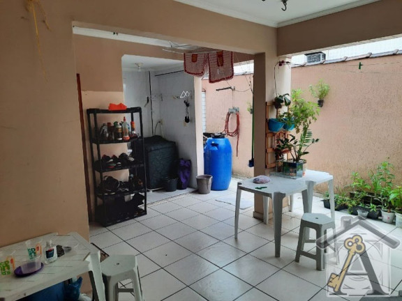 Imagem Casa com 3 Quartos à Venda, 141 m² em Centro - São Vicente Imagem Casa com 3 Quartos à Venda, 141 m² em Centro - São Vicente
