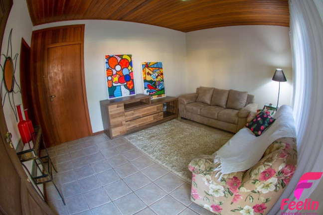 Imagem Casa com 3 Quartos à Venda, 180 m² em Campeche - Florianópolis Imagem Casa com 3 Quartos à Venda, 180 m² em Campeche - Florianópolis