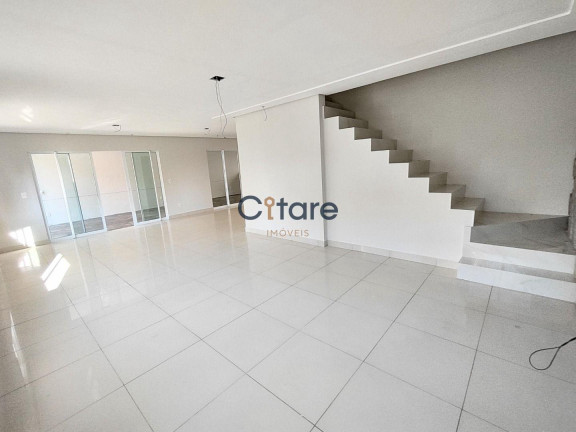 Imagem Casa com 3 Quartos à Venda, 186 m² em Curió - Fortaleza Imagem Casa com 3 Quartos à Venda, 186 m² em Curió - Fortaleza