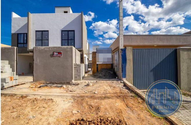 Imagem Casa com 3 Quartos à Venda, 90 m² em Xaxim - Curitiba Imagem Casa com 3 Quartos à Venda, 90 m² em Xaxim - Curitiba