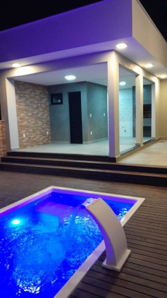 Imagem Casa com 3 Quartos à Venda, 202 m² em Cidade Universitária Pedra Branca - Palhoça