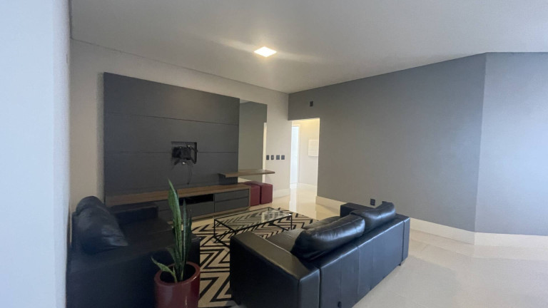Imagem Apartamento com 3 Quartos para Alugar, 141 m² em Canasvieiras - Florianópolis