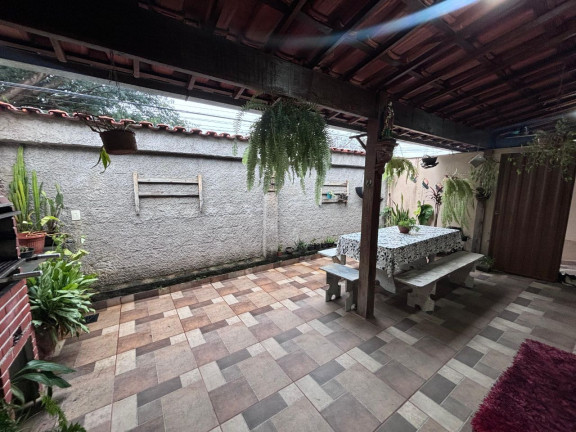 Casa com 2 Quartos à Venda, 200 m² em Carajás - Contagem