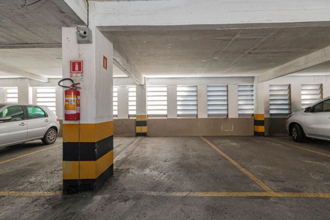 Imagem Imóvel com 2 Quartos à Venda, 87 m² em Centro Histórico - Porto Alegre Imagem Imóvel com 2 Quartos à Venda, 87 m² em Centro Histórico - Porto Alegre