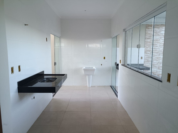 Imagem Casa com 3 Quartos à Venda, 106 m² em Novo Mundo - Uberlândia Imagem Casa com 3 Quartos à Venda, 106 m² em Novo Mundo - Uberlândia