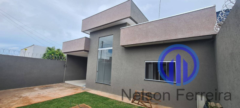 Casa com 3 Quartos à Venda, 251 m² em Residencial Solar Bougainville - Goiânia