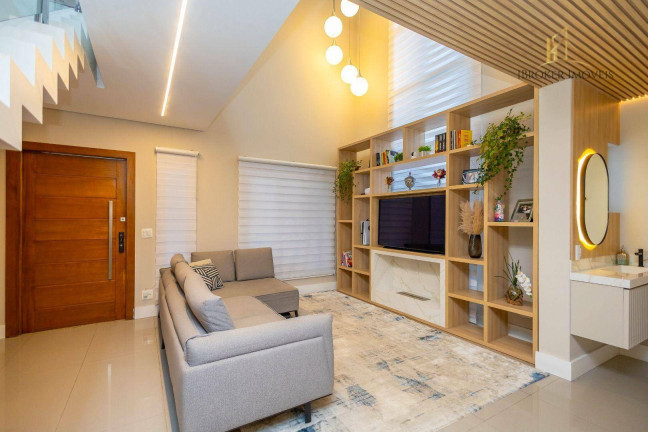 Imagem Sobrado com 3 Quartos à Venda, 208 m² em Uberaba - Curitiba Imagem Sobrado com 3 Quartos à Venda, 208 m² em Uberaba - Curitiba