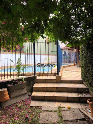 Imagem Casa com 5 Quartos à Venda, 300 m² em Centro - São Gonçalo Imagem Casa com 5 Quartos à Venda, 300 m² em Centro - São Gonçalo