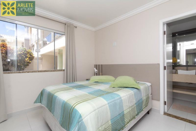 Imagem Casa com 3 Quartos para Alugar ou Temporada, 100 m² em Centro - Bombinhas
