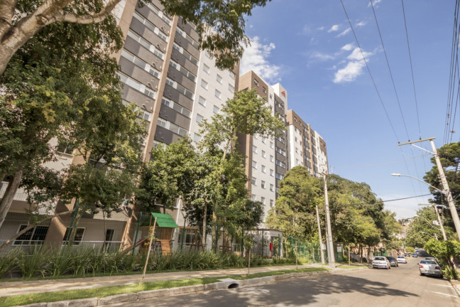 Imóvel com 3 Quartos à Venda, 68 m² em Santo Antônio - Porto Alegre