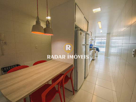 Imagem Apartamento com 4 Quartos à Venda, 170 m² em Algodoal - Cabo Frio