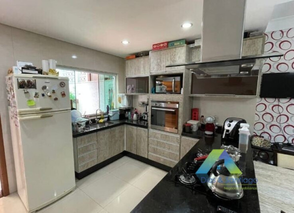 Imagem Sobrado com 3 Quartos à Venda, 250 m² em Vila Dora - Santo André
