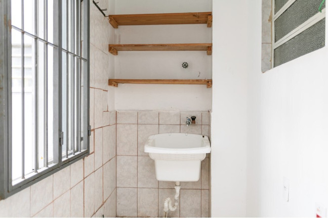 Imagem Apartamento com 2 Quartos à Venda, 52 m² em São Sebastião - Porto Alegre Imagem Apartamento com 2 Quartos à Venda, 52 m² em São Sebastião - Porto Alegre