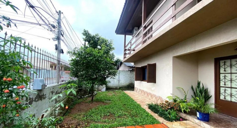 Imagem Sobrado com 5 Quartos à Venda, 238 m² em Canudos - Novo Hamburgo