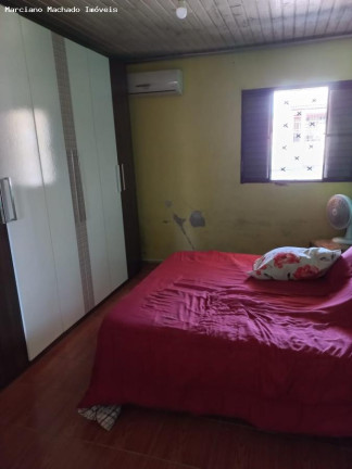 Imagem Casa com 3 Quartos à Venda, em Juscelino Kubitschek - Santa Maria Imagem Casa com 3 Quartos à Venda, em Juscelino Kubitschek - Santa Maria