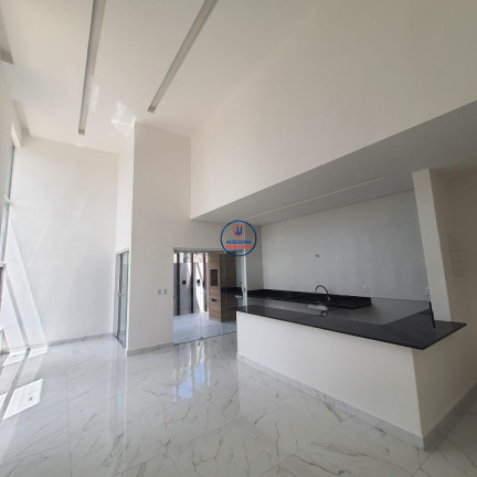 Casa com 3 Quartos para Alugar ou Temporada, 127 m² em Cajupiranga - Parnamirim