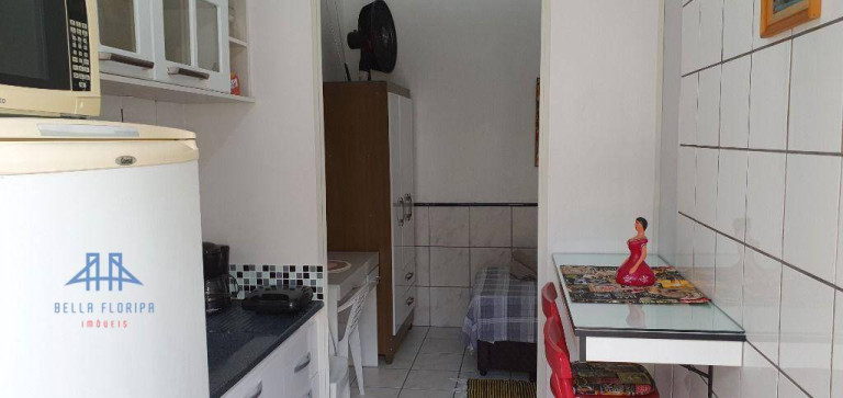 Imagem Casa com 10 Quartos à Venda, 240 m² em João Paulo - Florianópolis Imagem Casa com 10 Quartos à Venda, 240 m² em João Paulo - Florianópolis