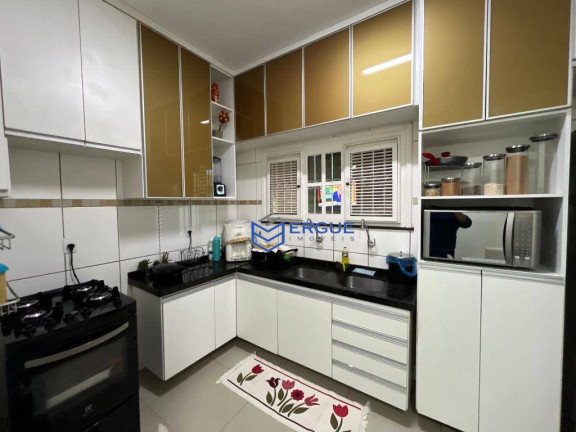 Imagem Casa com 4 Quartos à Venda, 140 m² em Maraponga - Fortaleza Imagem Casa com 4 Quartos à Venda, 140 m² em Maraponga - Fortaleza