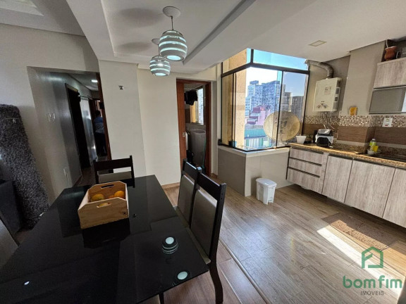 Imagem Apartamento com 3 Quartos à Venda, 100 m² em Centro Histórico - Porto Alegre Imagem Apartamento com 3 Quartos à Venda, 100 m² em Centro Histórico - Porto Alegre