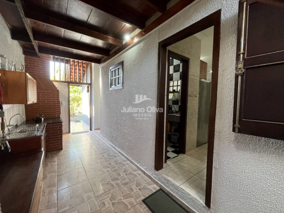 Imagem Sobrado com 5 Quartos à Venda, 258 m² em Barra Do Sai - Itapoá Imagem Sobrado com 5 Quartos à Venda, 258 m² em Barra Do Sai - Itapoá
