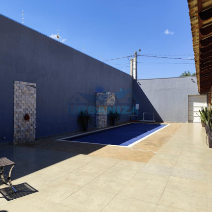 Casa à Venda, 157 m² em Moimas - Birigui