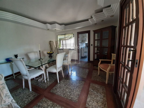 Imagem Casa com 4 Quartos à Venda, 400 m² em Vila Operária - Itajaí Imagem Casa com 4 Quartos à Venda, 400 m² em Vila Operária - Itajaí