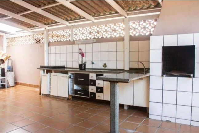 Imagem Casa com 4 Quartos à Venda, 280 m² em Bom Retiro - Curitiba