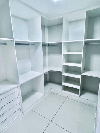 Imagem Apartamento com 3 Quartos à Venda, 216 m² em Jóquei - Teresina