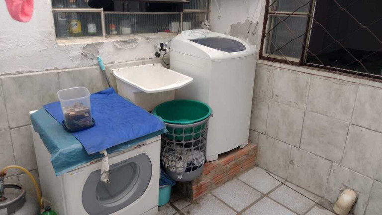 Imagem Casa com 2 Quartos à Venda, em Costa E Silva - Porto Alegre Imagem Casa com 2 Quartos à Venda, em Costa E Silva - Porto Alegre
