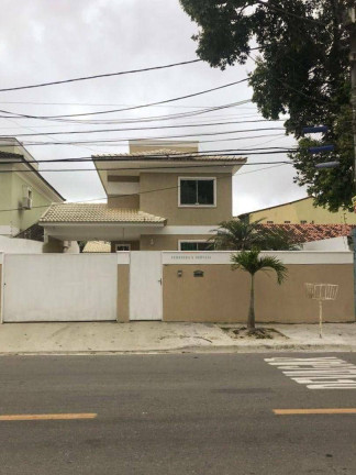 Casa com 3 Quartos à Venda, 131 m² em Itaipu - Niterói