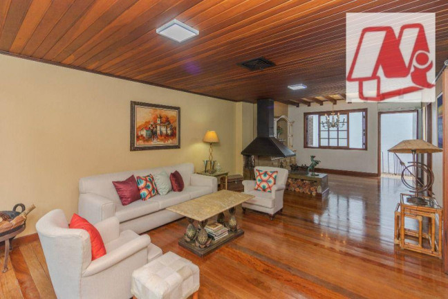 Imagem Casa com 3 Quartos à Venda, 291 m² em Bela Vista - Porto Alegre Imagem Casa com 3 Quartos à Venda, 291 m² em Bela Vista - Porto Alegre