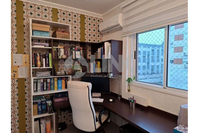 Imagem Apartamento com 3 Quartos à Venda, 64 m² em Cristal - Porto Alegre Imagem Apartamento com 3 Quartos à Venda, 64 m² em Cristal - Porto Alegre