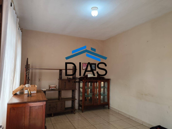 Imagem Casa com 3 Quartos à Venda, 134 m² em Vila Melhado - Araraquara
