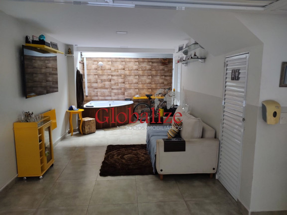 Imóvel com 2 Quartos à Venda, 90 m² em Estuário - Santos