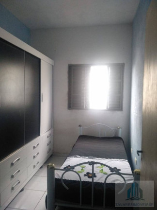 Imagem Sobrado com 5 Quartos à Venda, 210 m²